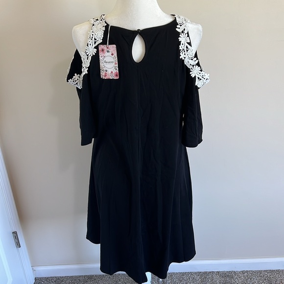 NWT, Large Aoxwomen Cold Shoulder Crewneck Pullover Mini Dress with Pockets. - Picture 5 of 12